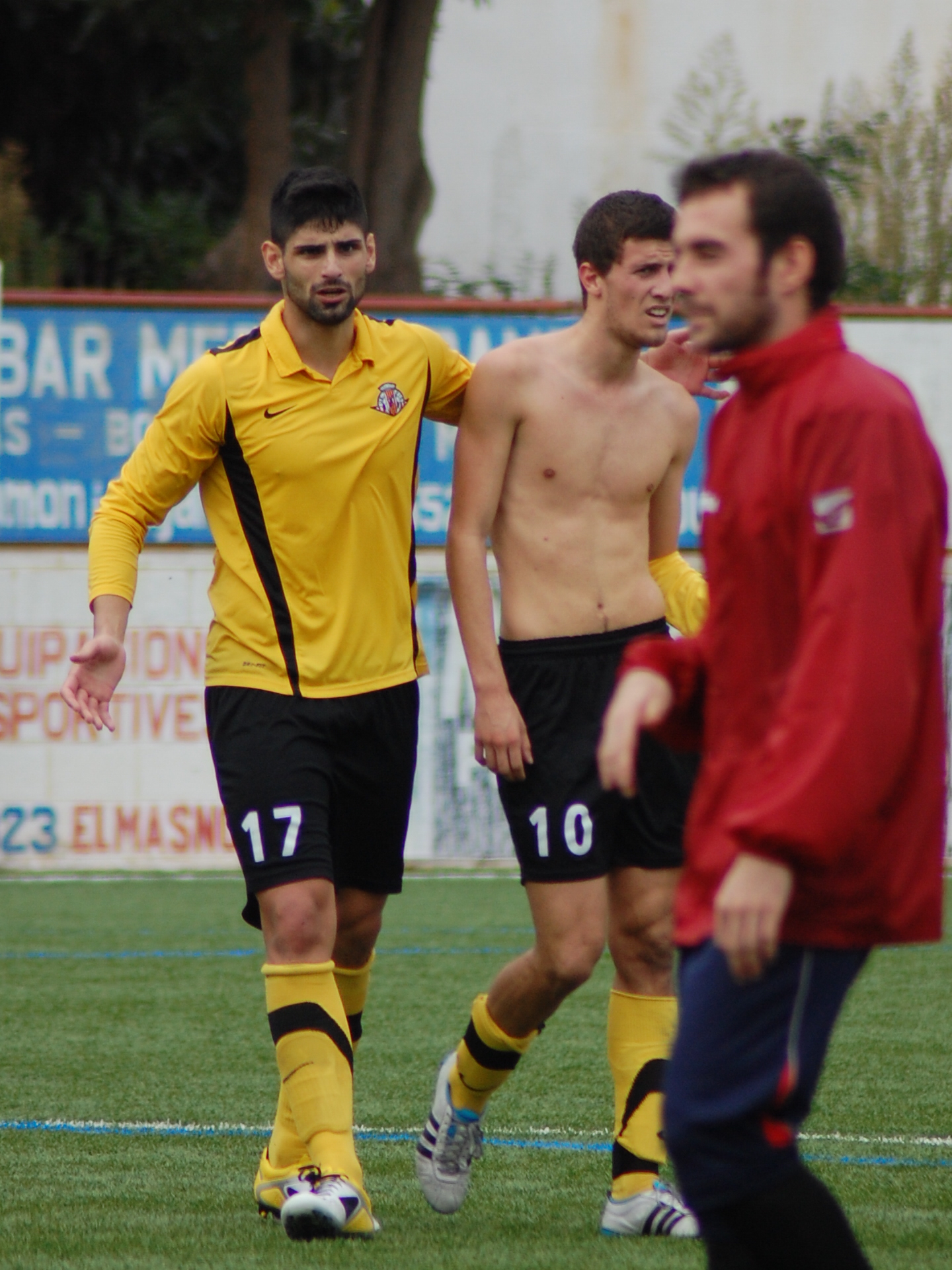 Muniesa i Muñoz no s'explicaven, al final del partit, no haver-se endut els tres punts. (FOTO: Jordi de Planell)